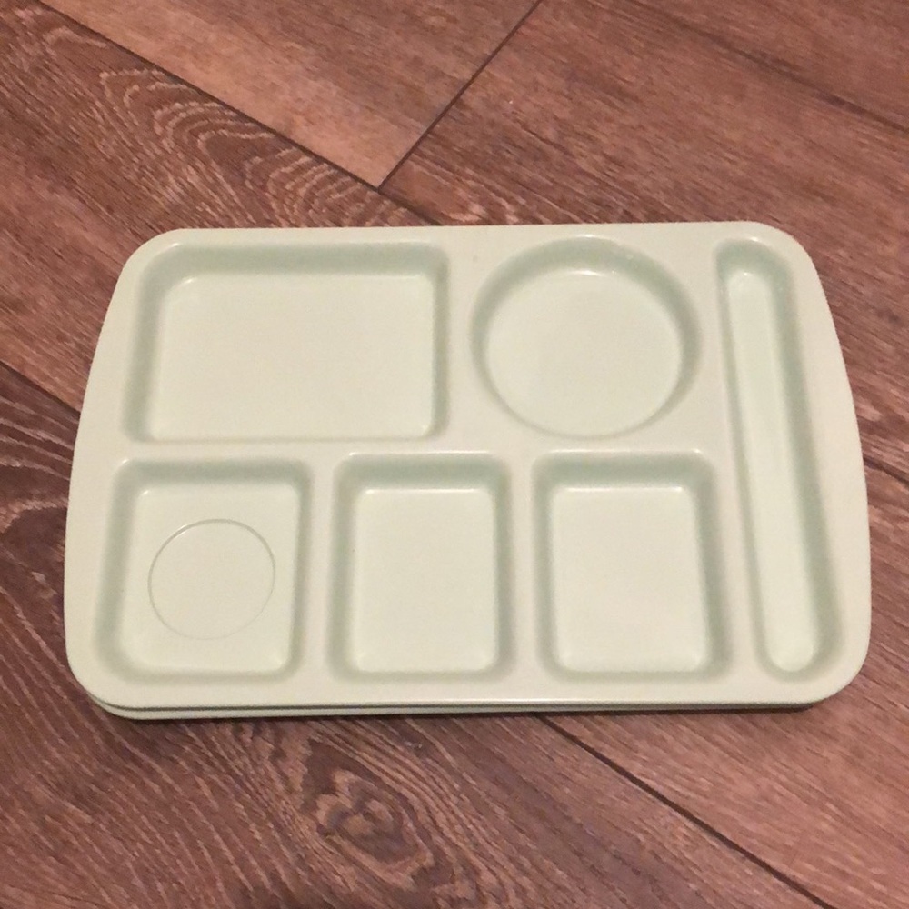 2 Adcraft VTG Melamine 6  Compartment Tray, 15 x 10” Lunch Cafeteria Plate Mint